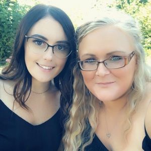 Meet your Posher, Sheena